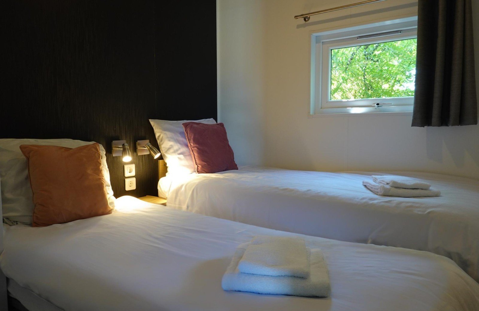 Strand49 strandbungalow slaapkamer 2